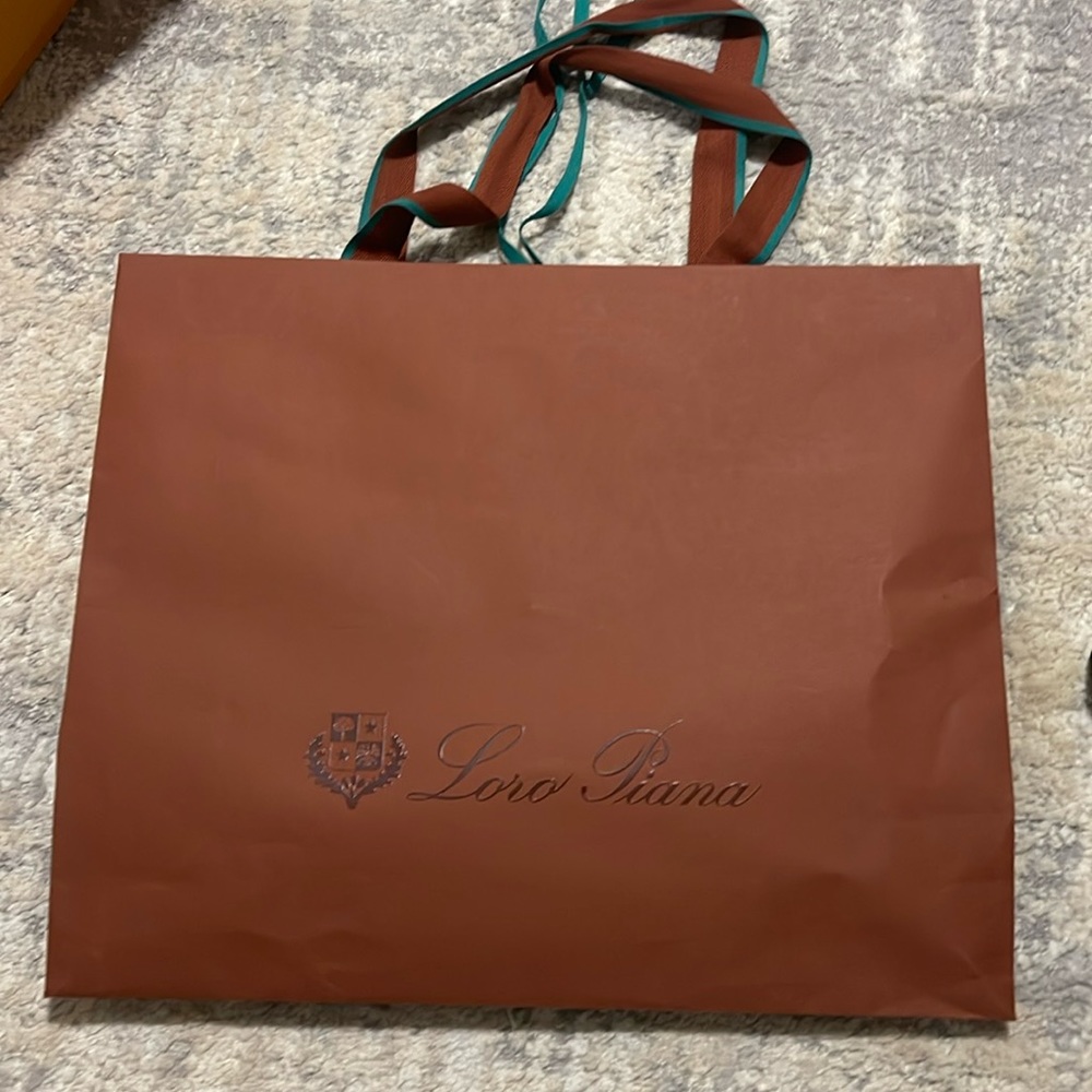 Huge Loro Piama shopping bag